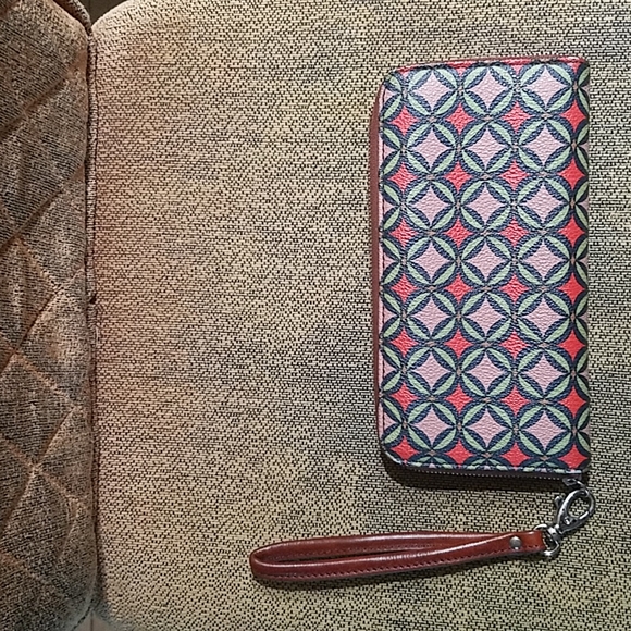 Fossil Bags Fossil Emma Multicolor Zip Around Checkbook Holder Card